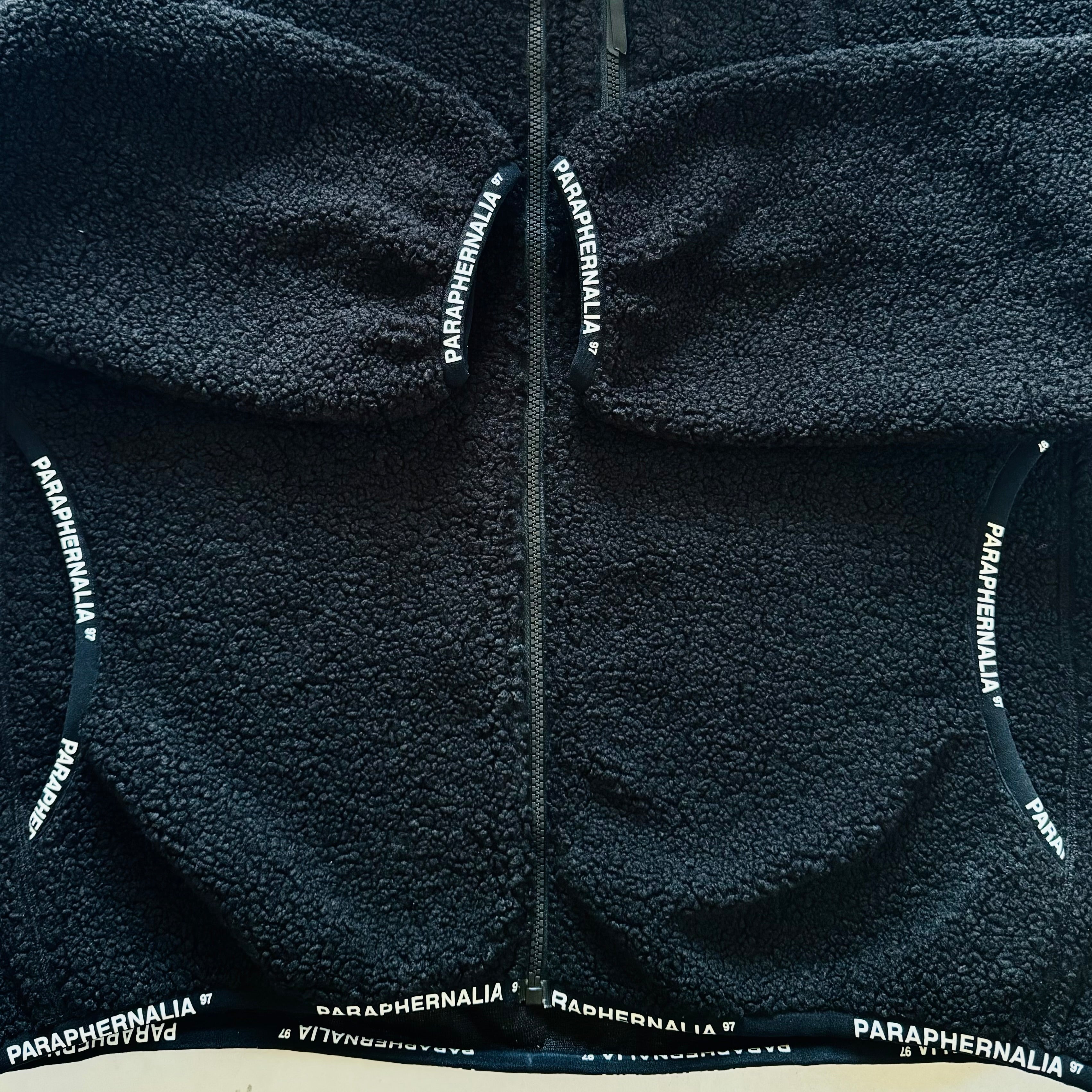 ℗ SHERPA JACKET