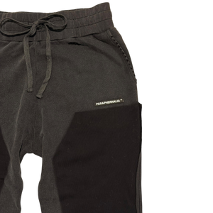 ℗ DOUBLE KNEE SWEATPANTS