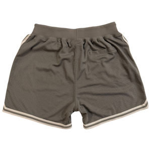 RETRO BASKETBALL SHORTS